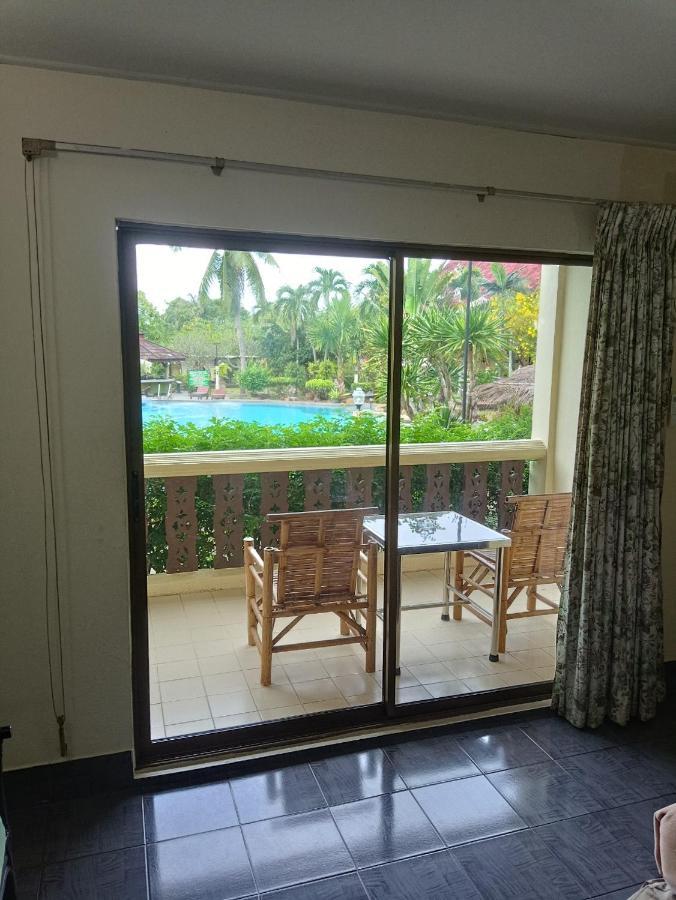 Ban Nam Mao Resort Na Chom Thian Luaran gambar