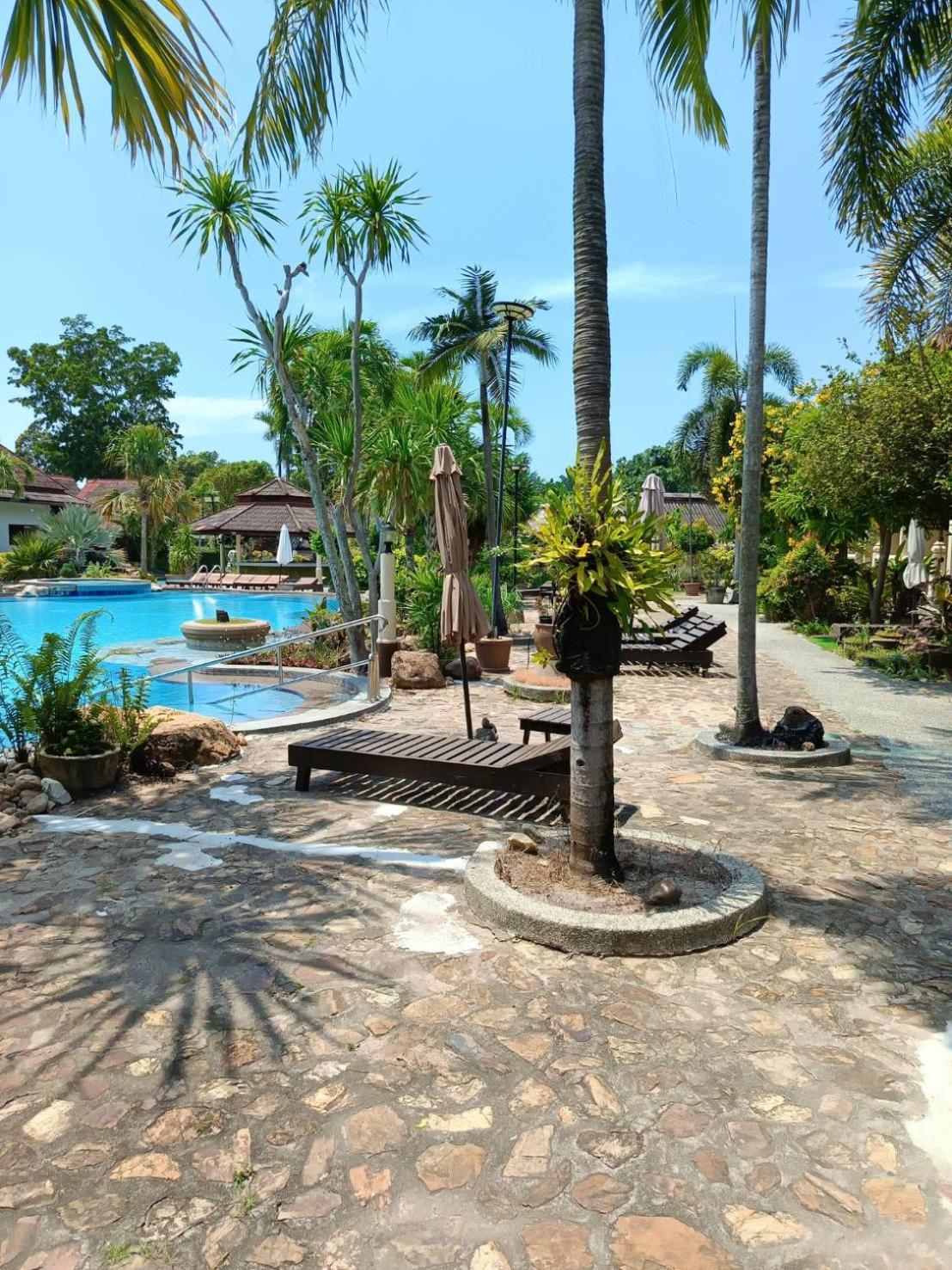 Ban Nam Mao Resort Na Chom Thian Luaran gambar
