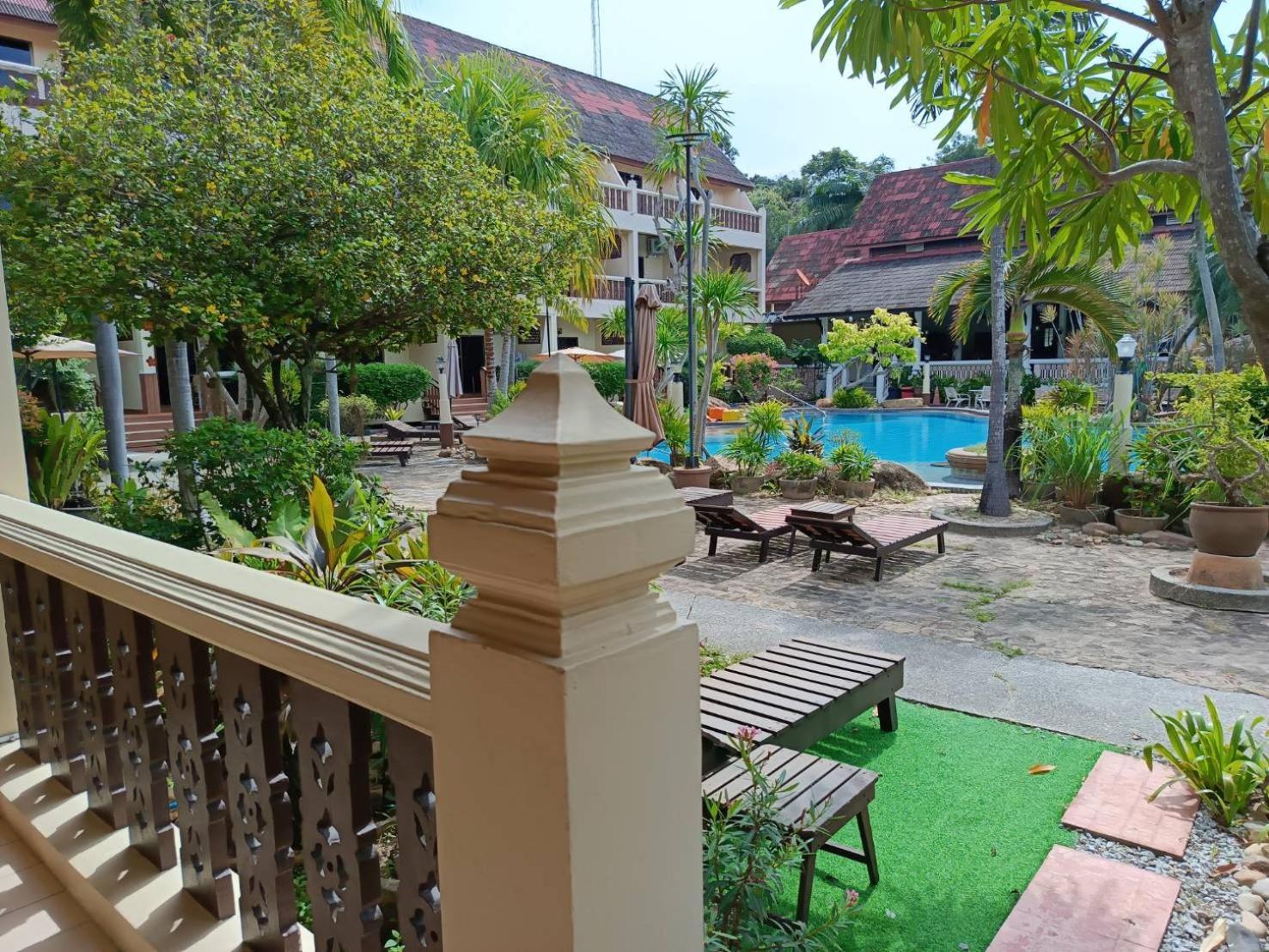 Ban Nam Mao Resort Na Chom Thian Luaran gambar
