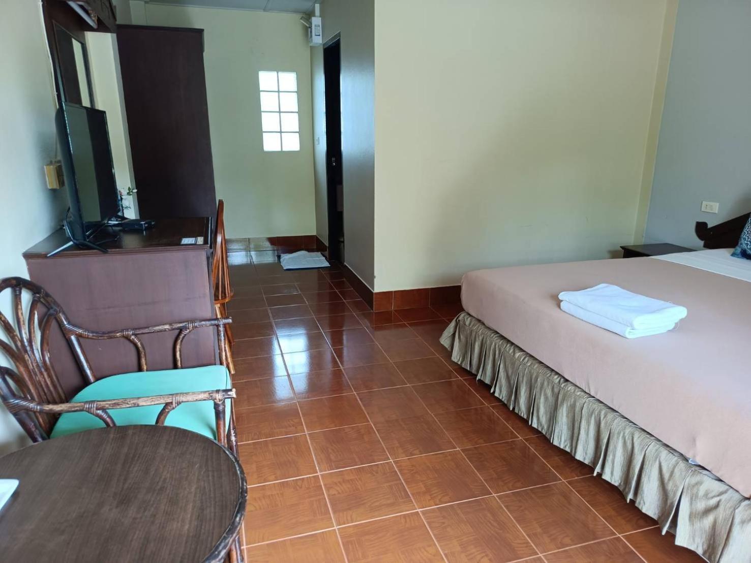 Ban Nam Mao Resort Na Chom Thian Luaran gambar