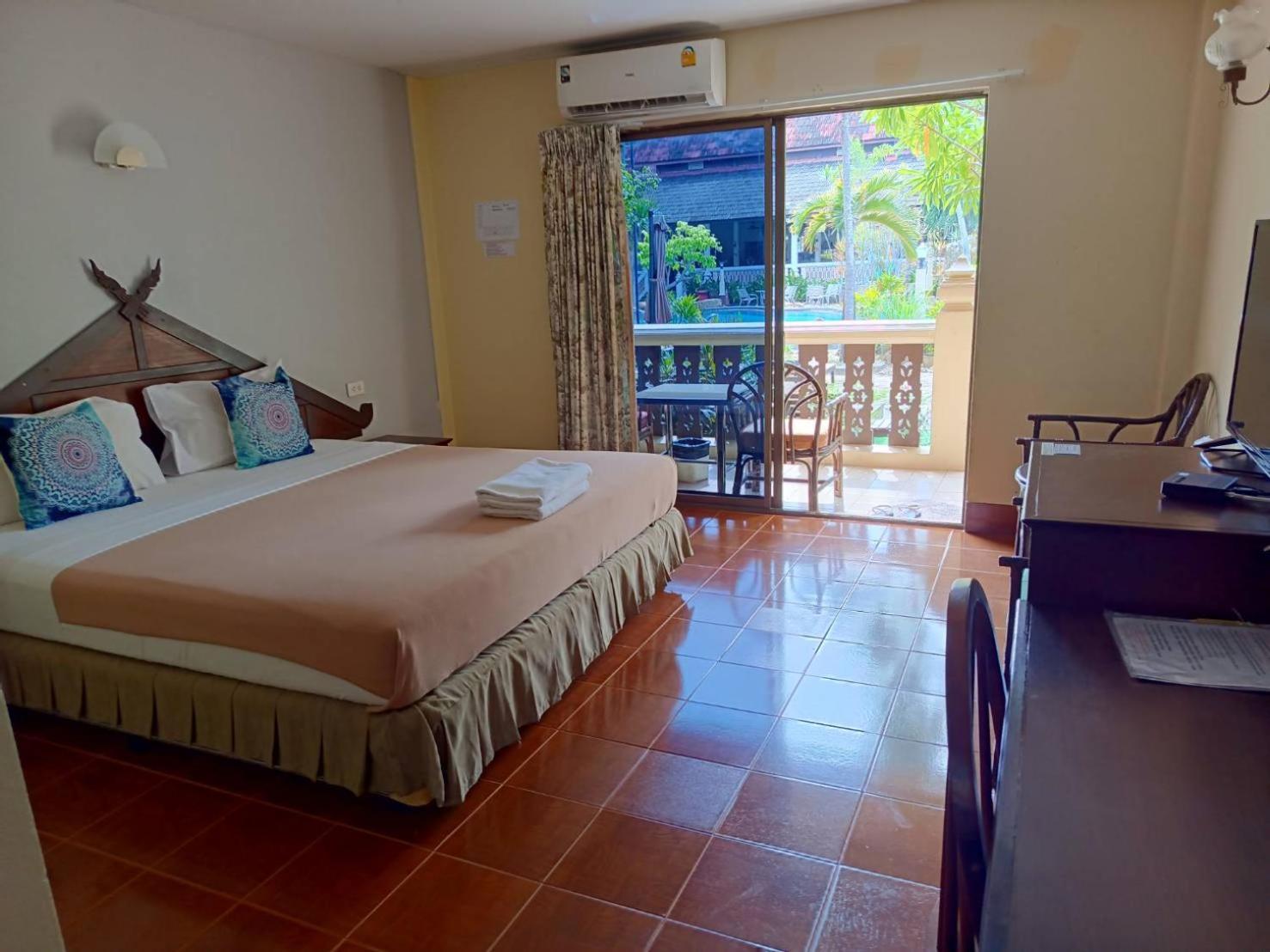 Ban Nam Mao Resort Na Chom Thian Luaran gambar