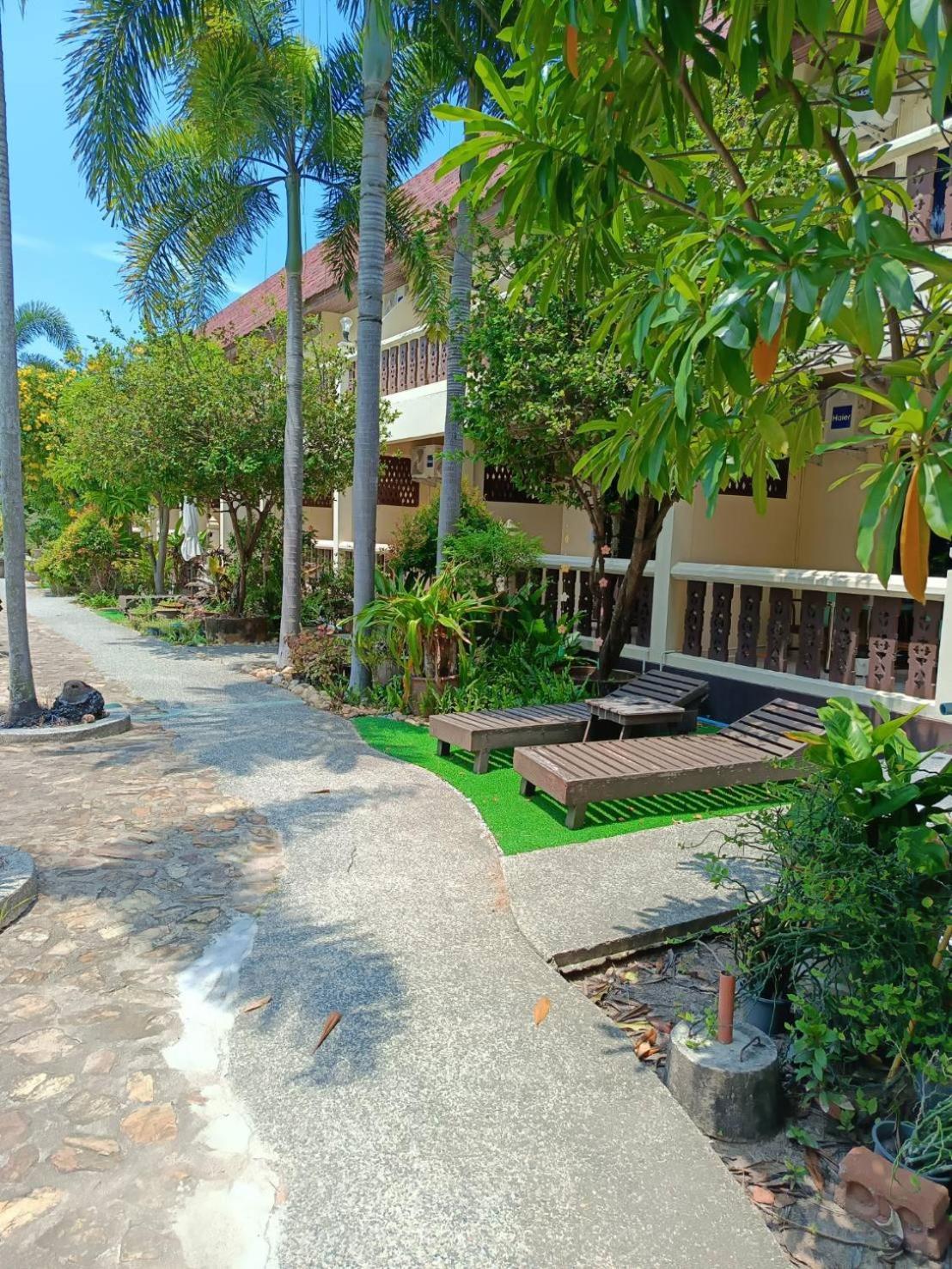 Ban Nam Mao Resort Na Chom Thian Luaran gambar
