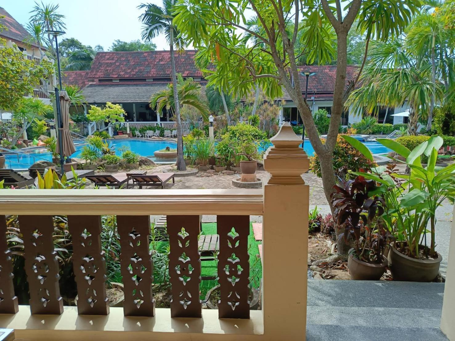 Ban Nam Mao Resort Na Chom Thian Luaran gambar